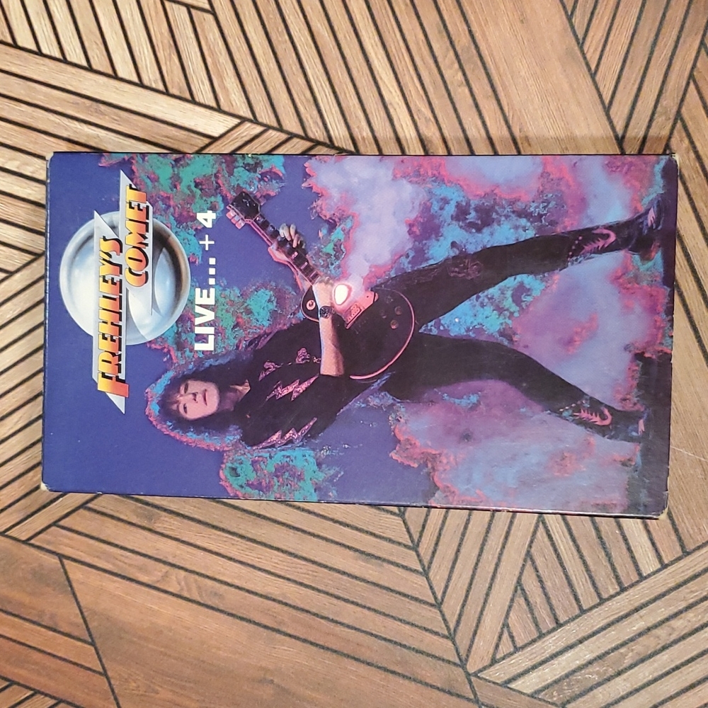 Frehley's Comet "Live...+4'  VHS tape Kiss hits and solo dated 1989